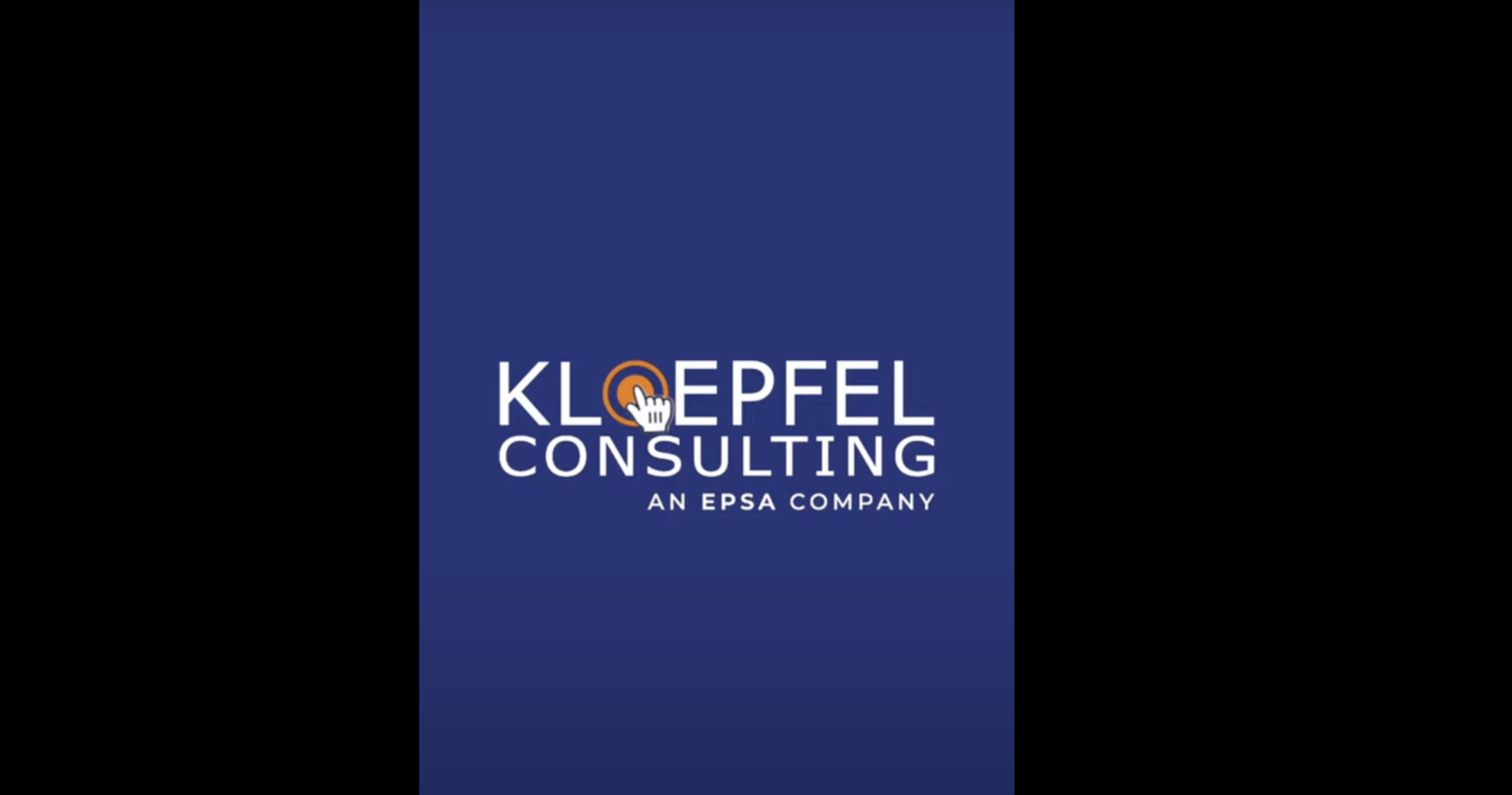Logo von KLOEPFEL Consulting, einer Tochtergesellschaft von EPSA, auf blauem Hintergrund.