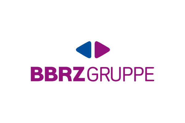 Logo der BBRZ Gruppe mit blauen und lila Pfeilen auf weißem Hintergrund.